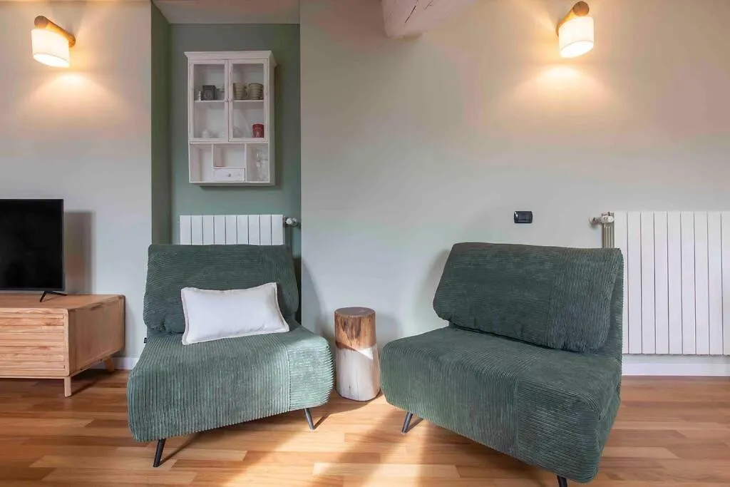 La Tana Del Bianconiglio - Rabbit Hole Apartment Milan Italy