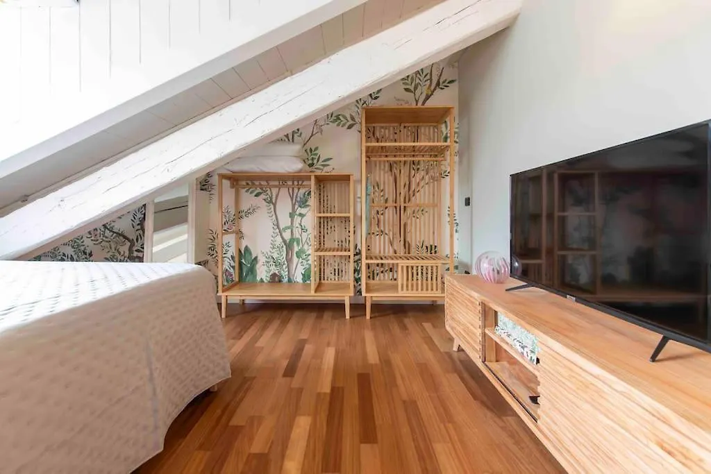 La Tana Del Bianconiglio - Rabbit Hole Apartment Milan 0*,  Italy